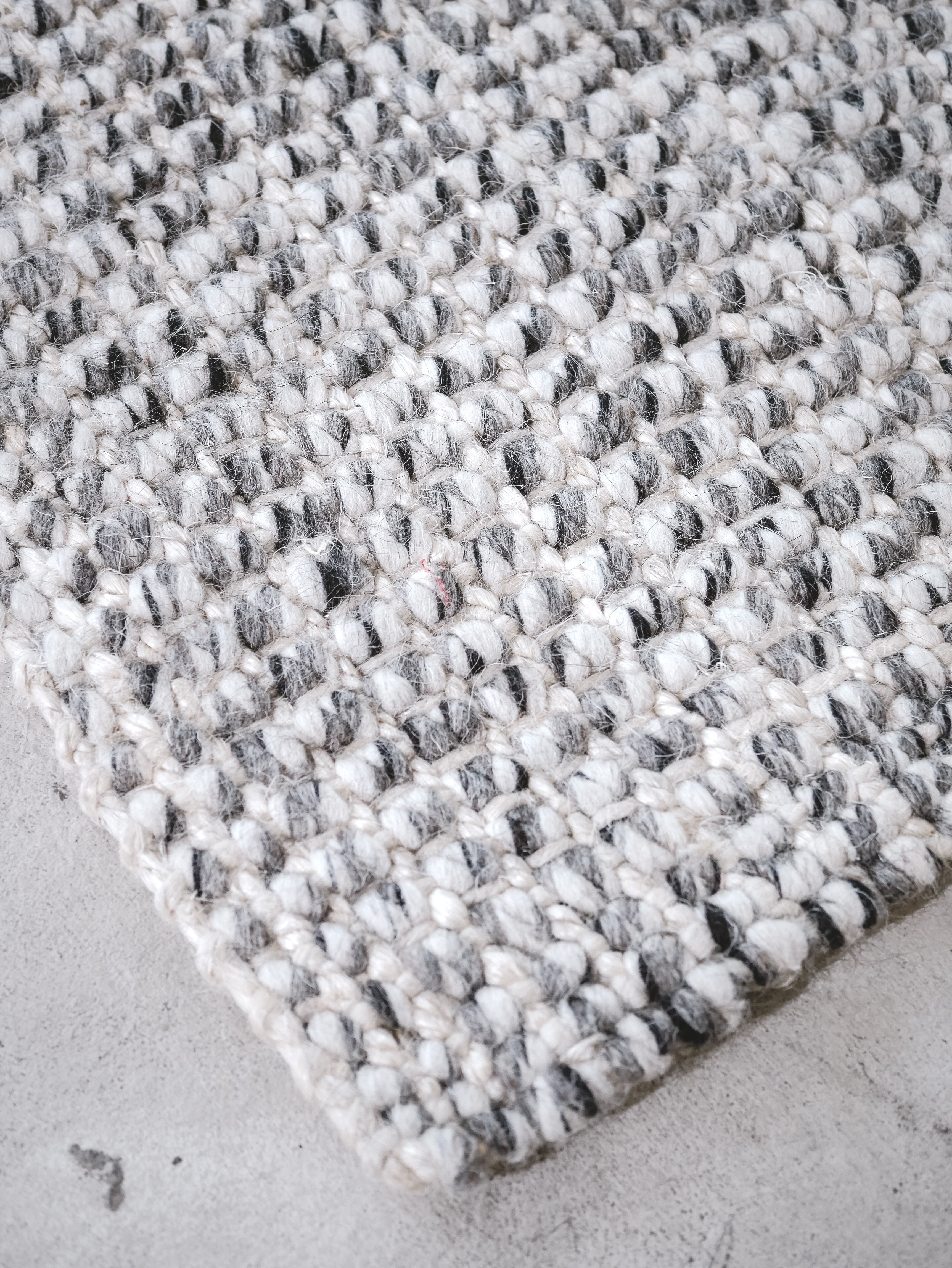 Loomed Varanasi Hand Loomed Wool Rug – Coppola Home